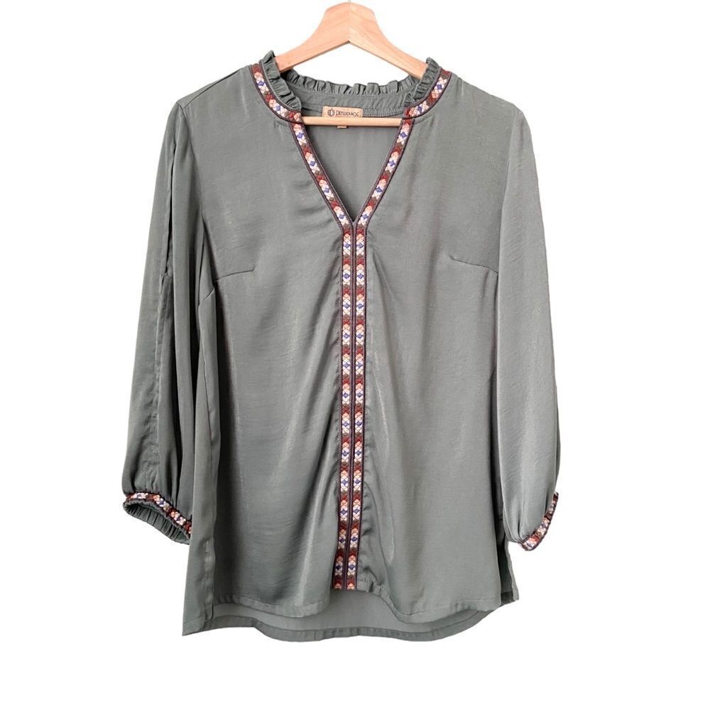 Democracy Long Sleeve Top in Sage Green Size Small
